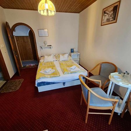Steinhaus Bed & Breakfast Keszthely Extérieur photo