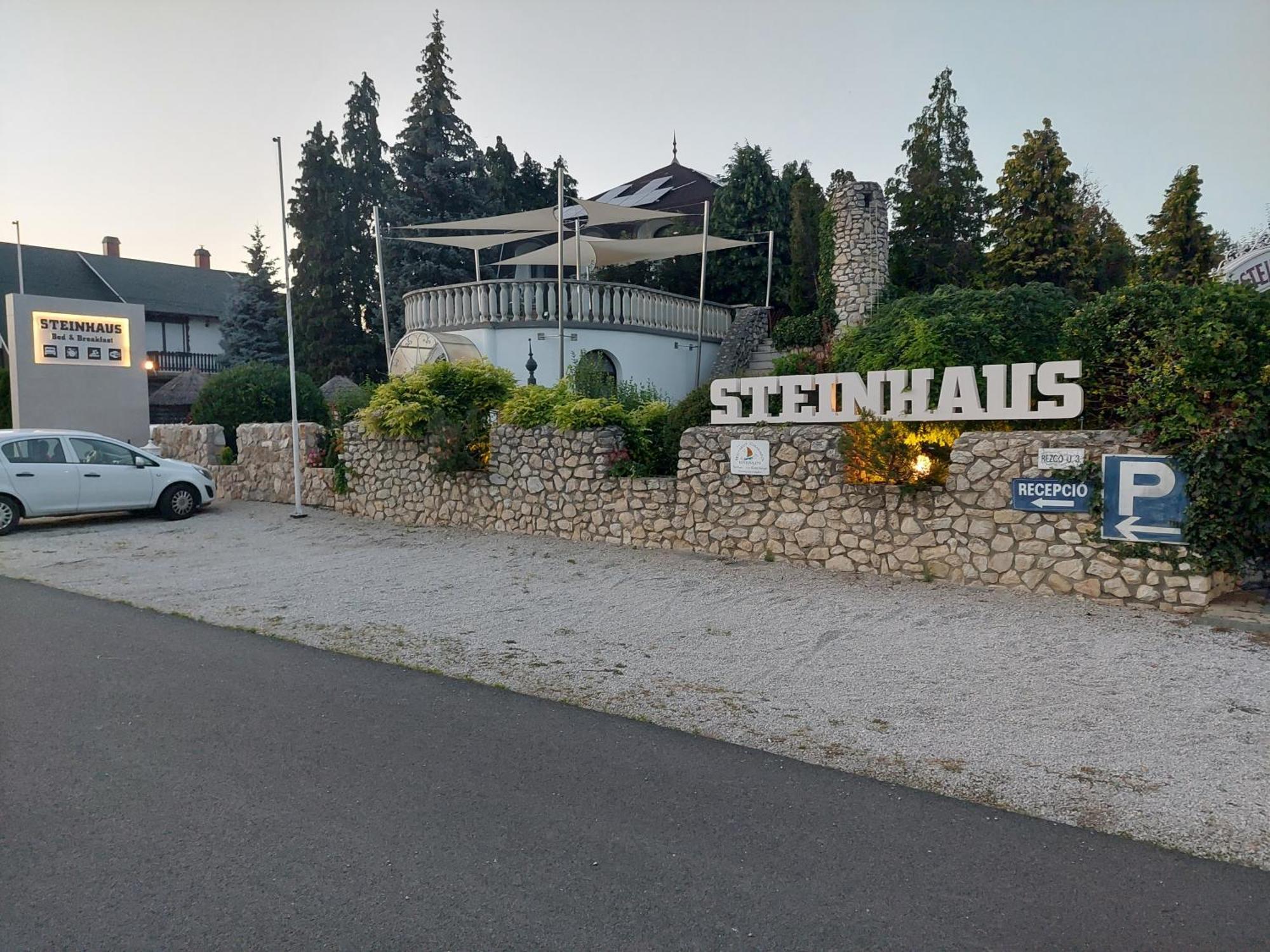 Steinhaus Bed & Breakfast Keszthely Extérieur photo