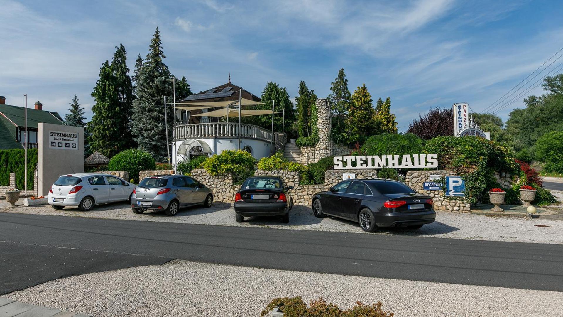 Steinhaus Bed & Breakfast Keszthely Extérieur photo